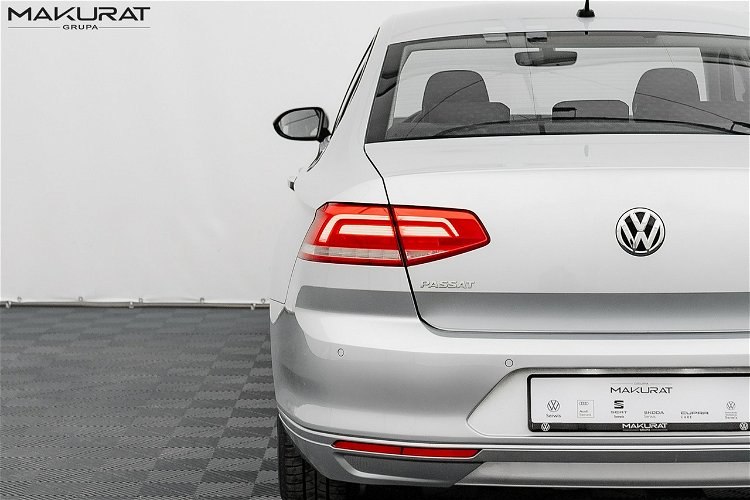 Volkswagen Passat 1.4 TSI BlueMotion Technology Cz.cof 2 stref klima Salon PL VAT 23% zdjęcie 10