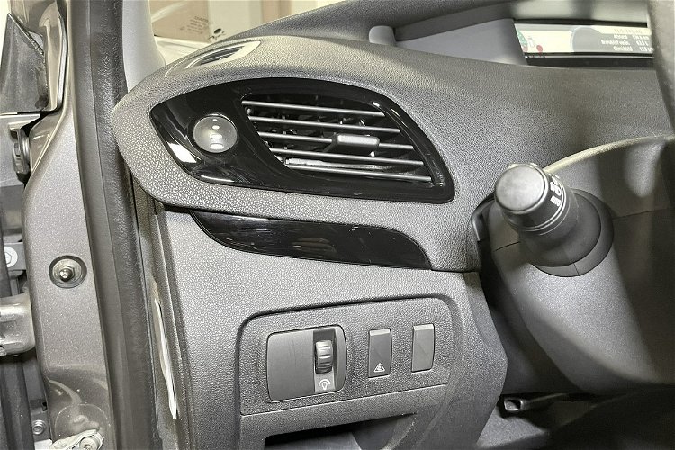 Renault Grand Scenic 2.0 140KM Automat BOSE Navi GPS Alu 18 Hands Free KeyLess XenZ Niemiec zdjęcie 16