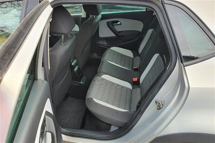 Volkswagen Polo FUL-MAX-Klima-CROSS-Grz. Fotele-Alu-Serwis-BezWkładu-Super Stan- zdjęcie 7