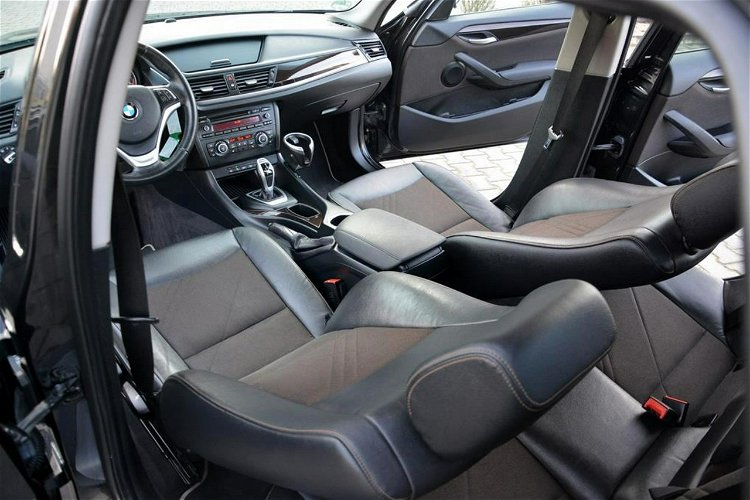 BMW X1 2.0d(143KM) Lift xDrive Pół-skóry Xenon Ringi 2XParktr. Alu18" zdjęcie 20