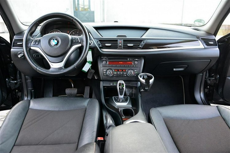 BMW X1 2.0d(143KM) Lift xDrive Pół-skóry Xenon Ringi 2XParktr. Alu18" zdjęcie 21