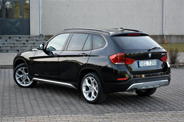 BMW X1 2.0d(143KM) Lift xDrive Pół-skóry Xenon Ringi 2XParktr. Alu18" zdjęcie 6