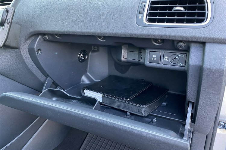 Volkswagen Polo 12r.1.6 tdi automat klimatronik PDC podg. fotele zdjęcie 16