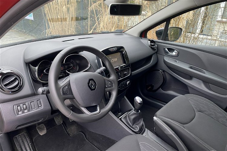 Renault Clio BEZWYPADKOWE Niski oryginalny przebieg - BARDZO ZADBANE . zdjęcie 17