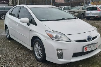 Toyota Prius 1.8 b z gazem hybryda nie po taxi