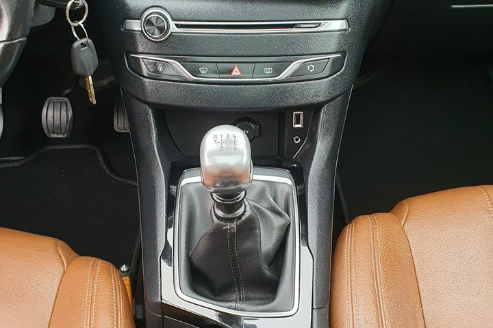 Peugeot 308 SW 1.6 HDI 120KM # NAVI # Panorama # LED # Serwisowany w ASO do Końca !!! zdjęcie 21