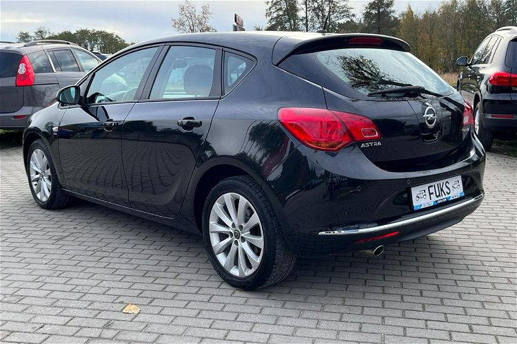Opel Astra Sprowadzona Benzyna BDB stan Gwarancja Niski Przebieg zdjęcie 9