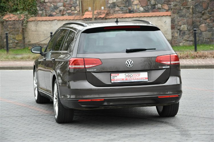 Volkswagen Passat 1.6TDi 120KM DSG 2015r. Climatronic NAVI Kamara 2xPDC zdjęcie 18
