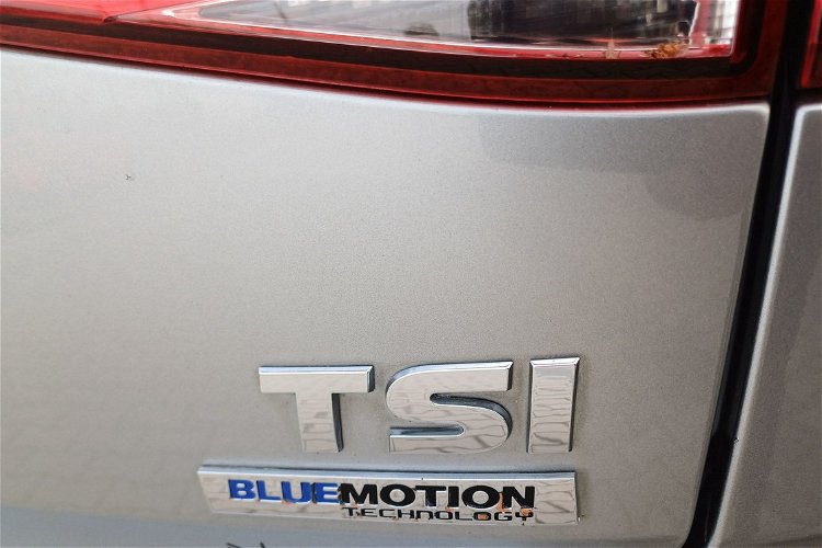 Volkswagen Golf 1.2 TSI Blue Motion Parktronic przód i tył Serwisowany w ASO zdjęcie 19