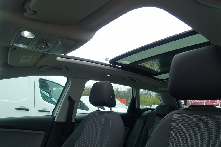 Seat Leon -- Rezerwacja -- Fv 23% / Lampy Full LED / Szklany dach / Automat zdjęcie 19
