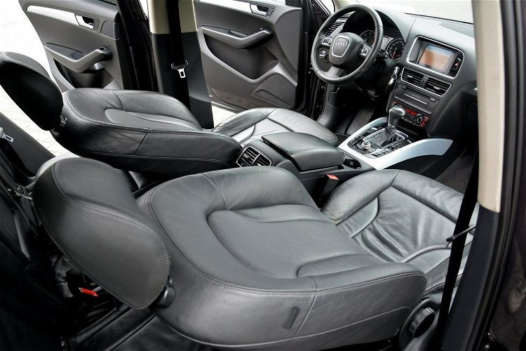 Audi Q5 3.0TDI(240KM) bi-Xenon Led Navi Klimatronic Skóry Alu20" zdjęcie 21