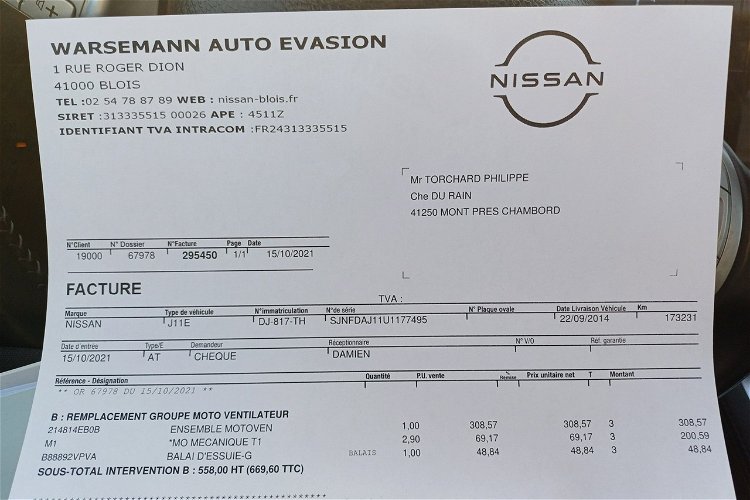 Nissan Qashqai 1.6 dCi 131 KM Automat TEKNA Kamera Cofania Nawigacja Panorama zdjęcie 24