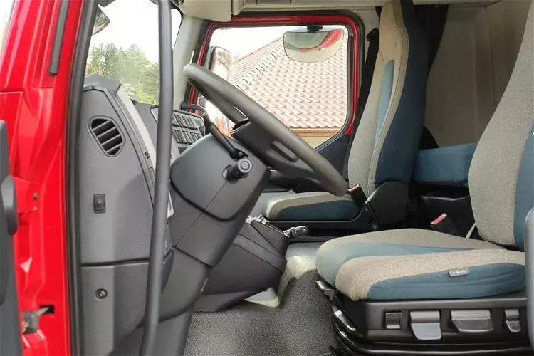 Volvo FL12.240 E6 Firana Tył Drzwi Dach Zsuwany Bogato Wyposażony zdjęcie 57