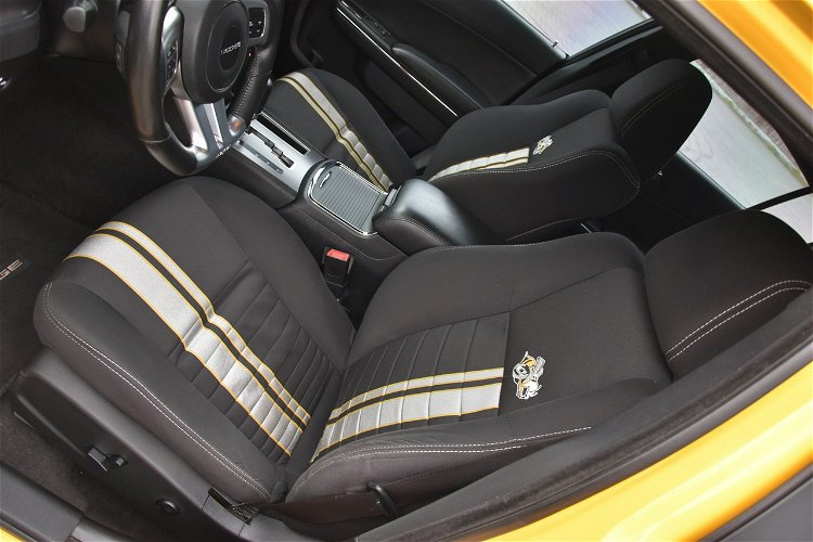 Dodge Charger SRT8 Super Bee 6.4 V8 470KM 2012r. zdjęcie 17