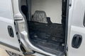 samochód dostawczy Opel zdjęcie 13