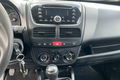 samochód dostawczy Opel zdjęcie 25