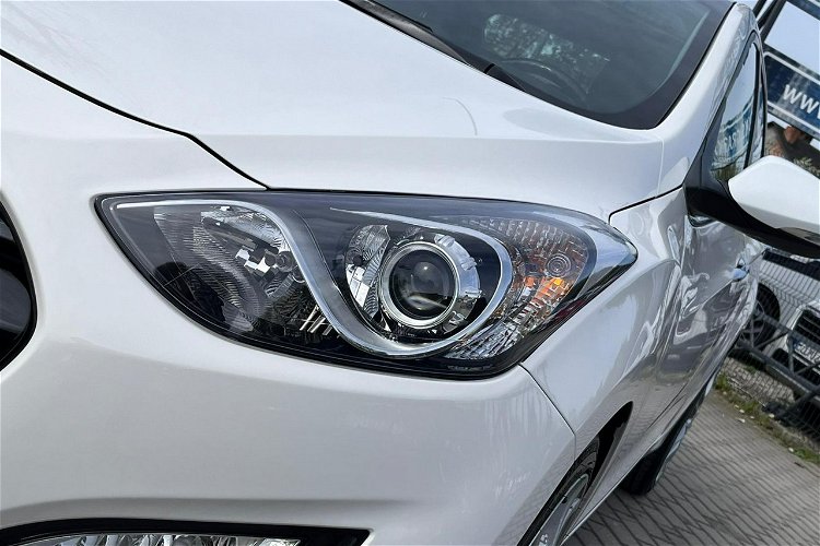 Hyundai i30 Premium Panorama Kamera Cofania Niski Przebieg Gwarancja zdjęcie 19