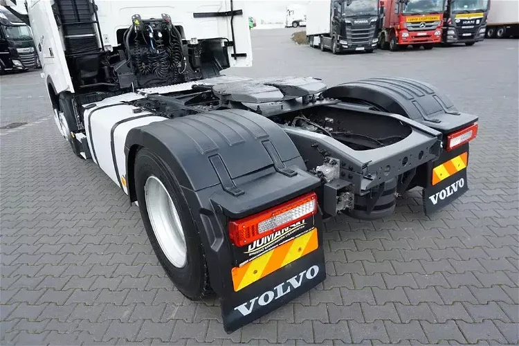 Volvo FH / 500 / EURO 6 / ACC / GLOBETROTTER XL / HYDRAULIKA zdjęcie 21