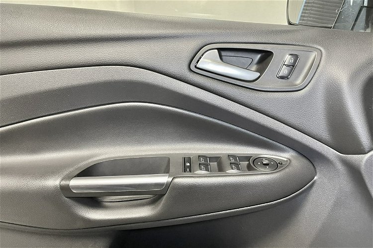 Ford Kuga 2.0 180KM INDIVIDUAL 4x4 Klimatronic Duża Navi SONY Audio Panorama FUL zdjęcie 13