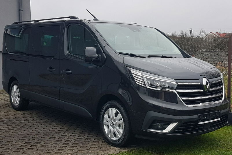 samochód osobowy Renault zdjęcie 1