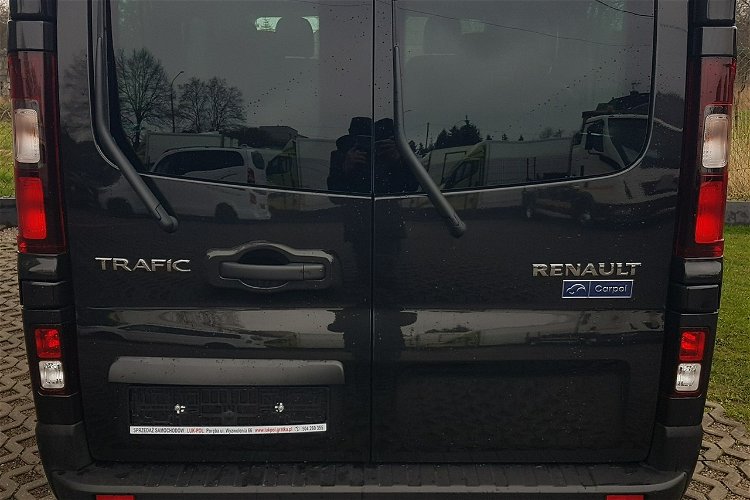 Renault Trafic 8 OSÓB 2xDRZWI BOCZNE PRZESUWNE DŁUGI BOGATE WYPOSAŻENIE zdjęcie 33
