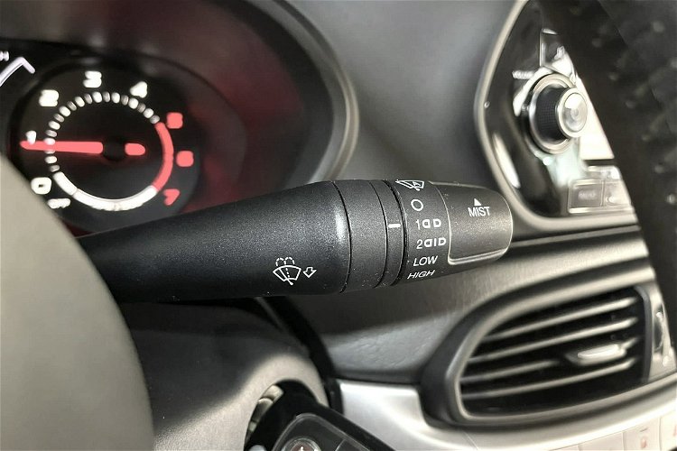 Fiat Tipo 1.6 JTDM 120KM Navi Kolor GPS Klimatron OPENING Edit Z Niemiec zdjęcie 25