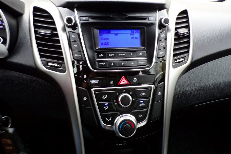 Hyundai i30 Klimatyzacja /Led / I właść /1.4 /100KM /2013R zdjęcie 18