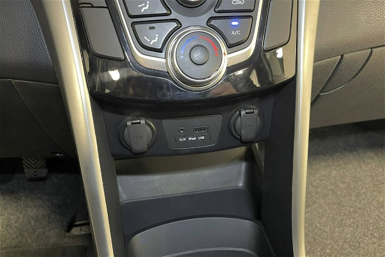 Hyundai i30 1.4 CRDi 90KM Attract Bluetooth LEDy Dzienne Alu Bluetooth Z Niemiec zdjęcie 28