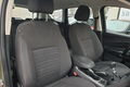 samochód osobowy Ford zdjęcie 25