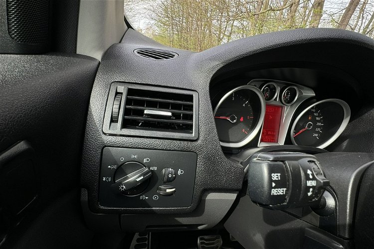 Ford Kuga 2.0tdci 163KM 4x4 automat Titanium ledy skóry Navi panorama xenon gwar zdjęcie 25