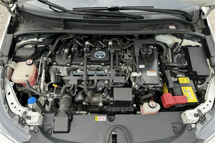 Toyota Corolla 1.8 HSD 136KM Kamera Navi Ledy Distronic Asystenty Full Serwis zdjęcie 8