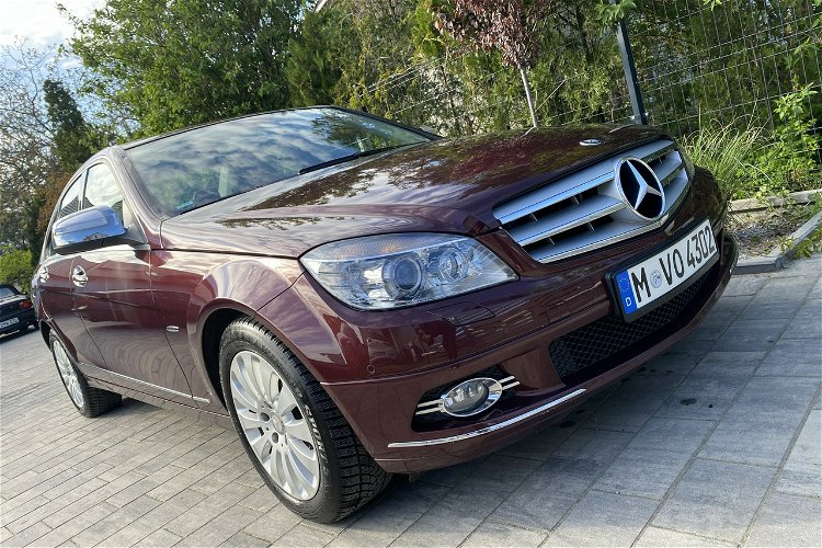 Mercedes C 180 Bardzo zadbana - 100% oryginalny przebieg.NOWY ROZRZĄD zdjęcie 29