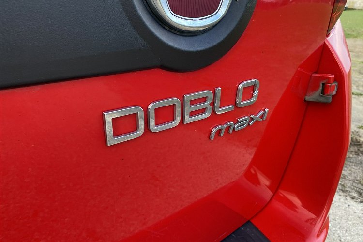 Fiat Doblo MAXI Long 2014r. VAT23 Mały Przebieg 119 tys km Klimatyzacja. zdjęcie 18