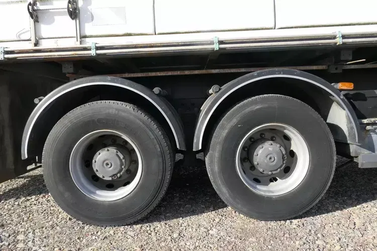 Mercedes ATEGO 2628 / 6X4 / PIASKARKA / SPECJALNY / UTRZYMANIE DRÓG / CZOŁOWNICA / zdjęcie 17