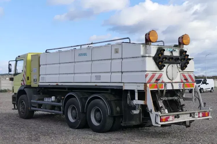 Mercedes ATEGO 2628 / 6X4 / PIASKARKA / SPECJALNY / UTRZYMANIE DRÓG / CZOŁOWNICA / zdjęcie 5