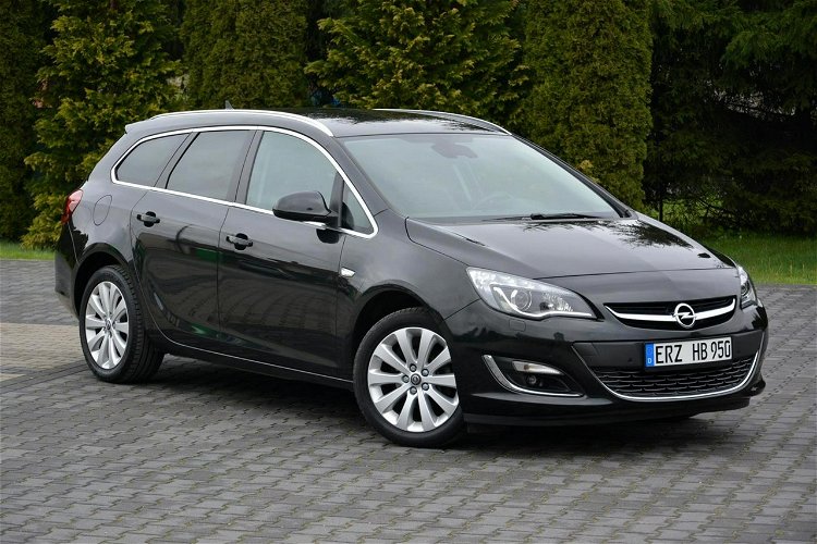 Opel Astra 1.4T(140KM) Lift bi-Xenon Led Duża Navi Skóry 2xParktr. Chromy Alu 17 zdjęcie 10
