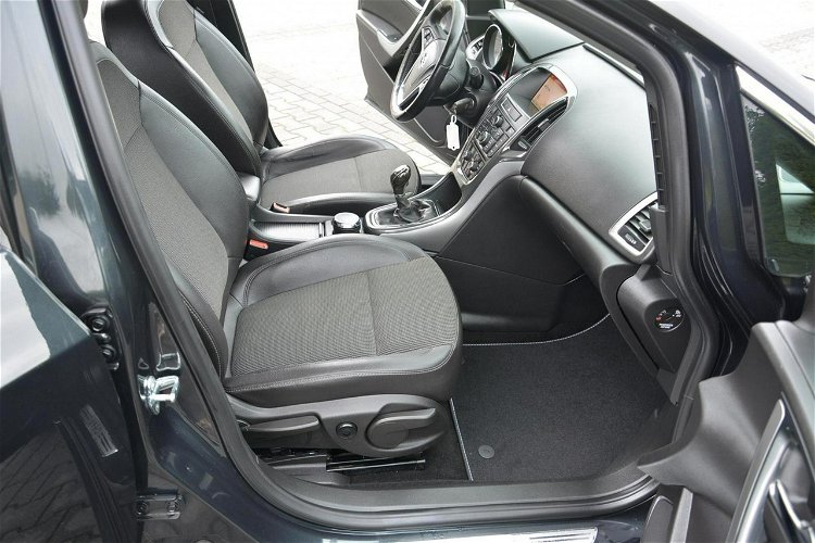 Opel Astra 1.4T(140KM) Lift bi-Xenon Led Duża Navi Skóry 2xParktr. Chromy Alu 17 zdjęcie 16