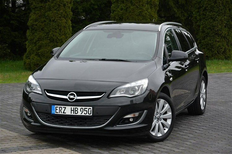 Opel Astra 1.4T(140KM) Lift bi-Xenon Led Duża Navi Skóry 2xParktr. Chromy Alu 17 zdjęcie 2