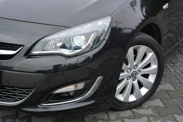 Opel Astra 1.4T(140KM) Lift bi-Xenon Led Duża Navi Skóry 2xParktr. Chromy Alu 17 zdjęcie 5