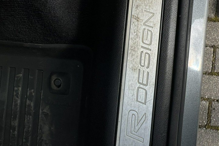 Volvo XC 60 2.0D 190KM R-DESIGNE ledy navi skóry 1wł bezwypadkowy full serwis gwar zdjęcie 22