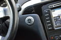 samochód osobowy Ford zdjęcie 38