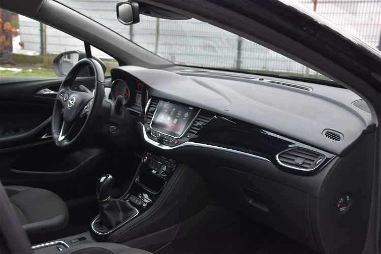 Opel Astra 1.6 Diesel Gwarancja Bogate Wyposażenie Zadbane zdjęcie 10