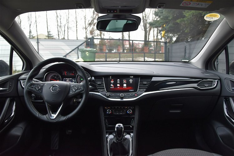 Opel Astra 1.6 Diesel Gwarancja Bogate Wyposażenie Zadbane zdjęcie 11
