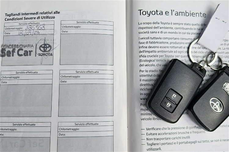 Toyota Prius+ 1.8 HSD 136KM Skóra Hand free 7 osobowy Bezwypadkowy zdjęcie 30