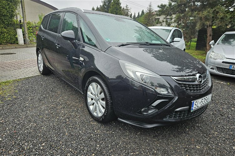 Opel Zafira Nawigacja / Podgrzewane fotele / Klimatronic X 2 / Tempomat / 15/16 r. zdjęcie 2
