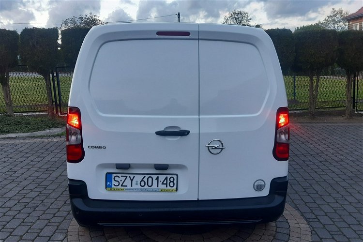 Opel Combo VAT 23 % krajowy pierwszy właściciel zdjęcie 17