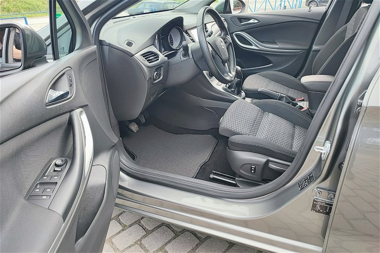 Opel Astra Sports 1.4 Turbo Edition + oryginał + pełny serwis ASO zdjęcie 11