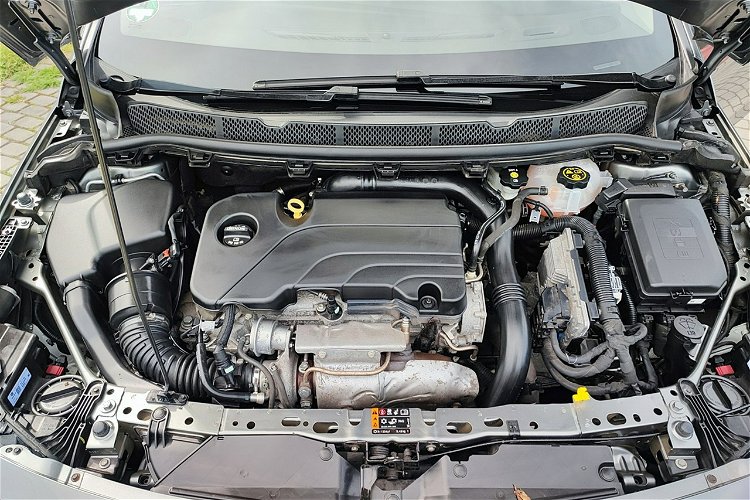 Opel Astra Sports 1.4 Turbo Edition + oryginał + pełny serwis ASO zdjęcie 21