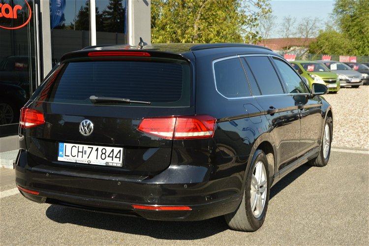 Volkswagen Passat 2.0 DSG Dobrze wysposażony zdjęcie 15