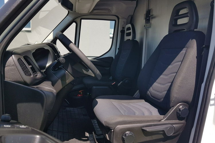 Iveco Daily 35S14 KONTENER NISKOPODŁOGOWY4.31x2.23x2.42 KLIMA FOODTRUCK SKLEP KAMPER zdjęcie 7